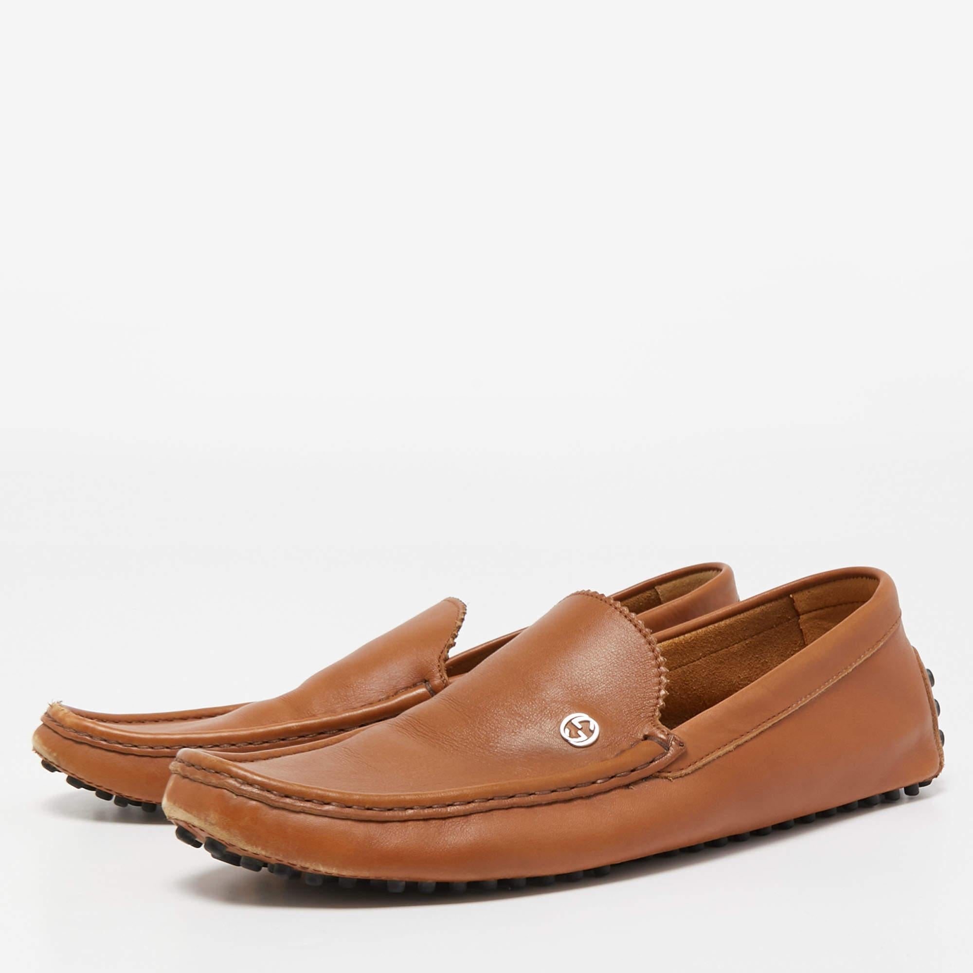 Prácticos, a la moda y duraderos, estos mocasines de diseño están cuidadosamente fabricados para ser buenos compañeros de su estilo diario. Vienen fabricados con los mejores materiales para ser una compra apreciada.

