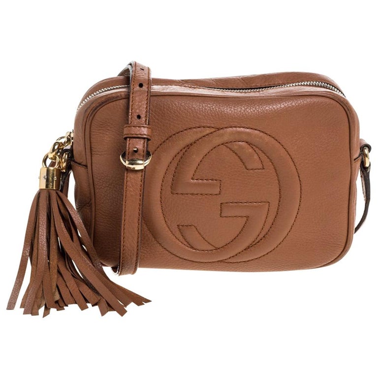 Gucci Brown Leather Small Soho Disco Bag at 1stDibs | brown gucci brown leather crossbody bag, gucci brown crossbody bag