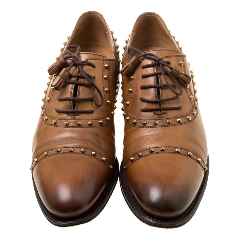 Gucci Brown Leather Studded Lace Up Oxfords 40.5 In Good Condition In Dubai, Al Qouz 2