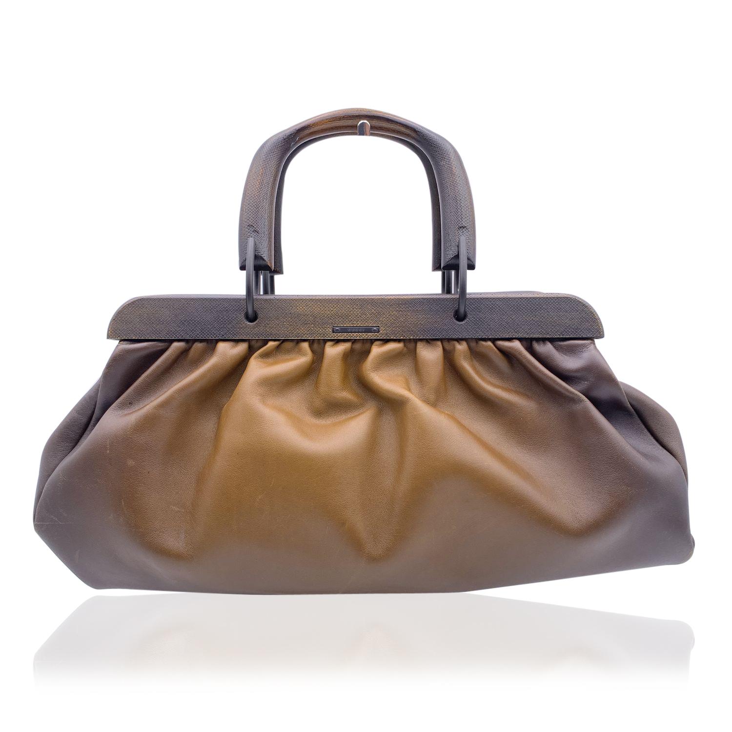 Gucci Brown Leather Wood Handles Bag Handbag Satchel Bon état - En vente à Rome, Rome