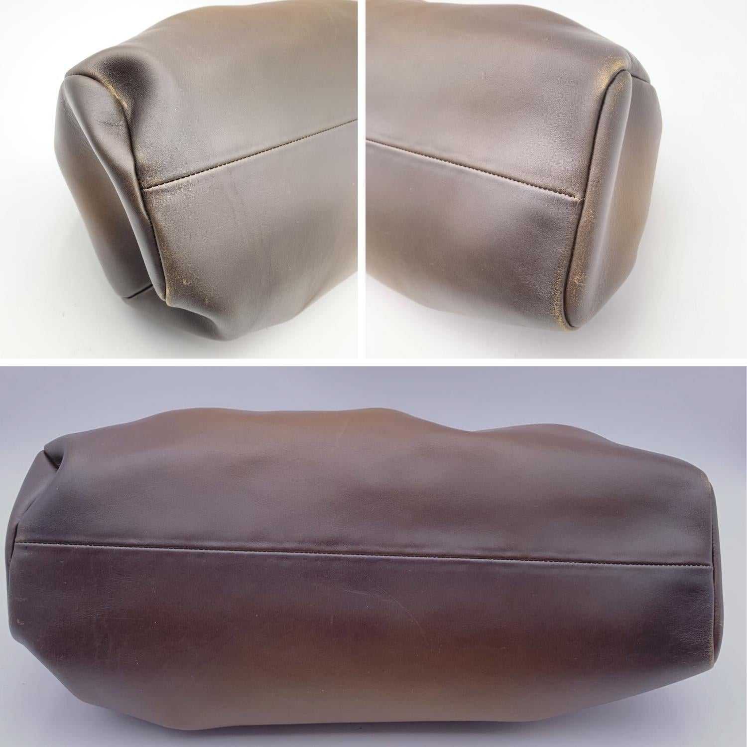Gucci Brown Leather Wood Handles Bag Handbag Satchel en vente 2