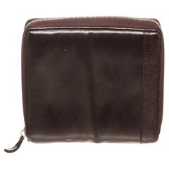Gucci Brown Leather Zip Around Wallet
