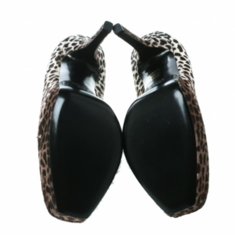 Gucci Brown Leopard Print Degradé Pony Hair Square Toe Platform Pumps Size 38.5 en vente 2