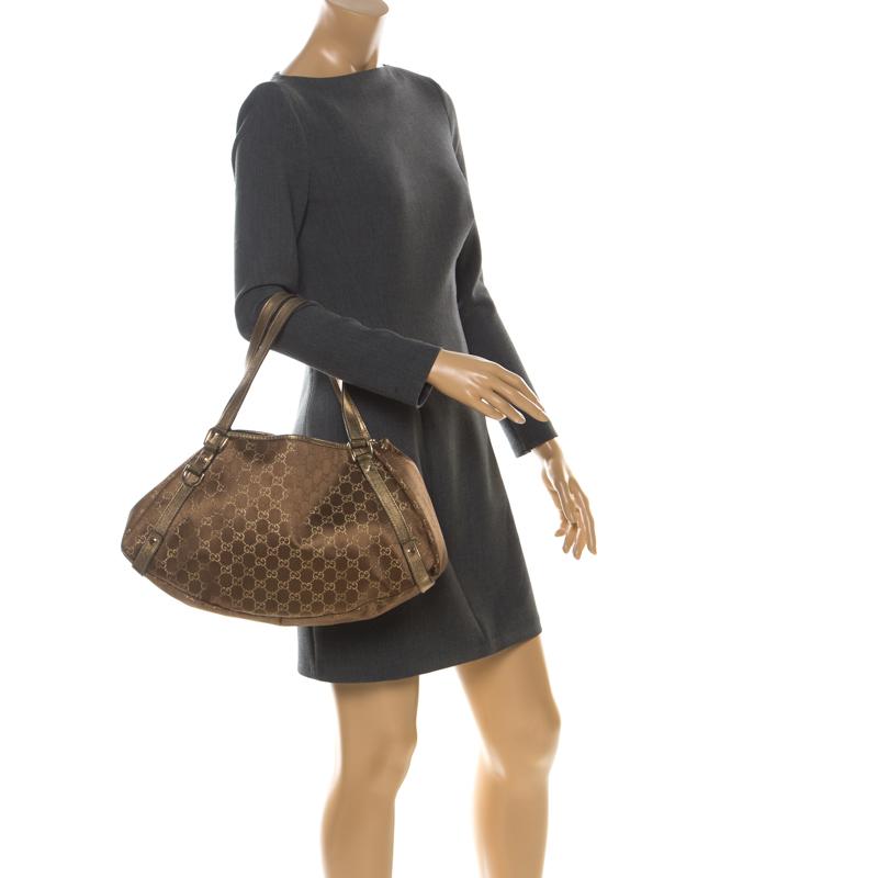 Gucci Brown/Metallic GG Canvas and Leather Medium Jacquard Pelham Shoulder Bag In Good Condition In Dubai, Al Qouz 2