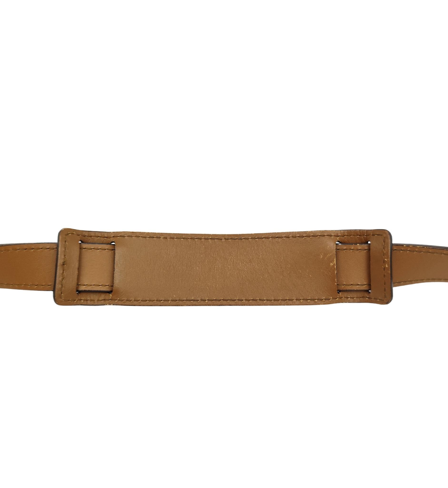 Sac à bandoulière demi-lune monogramme marron de Gucci en vente 8