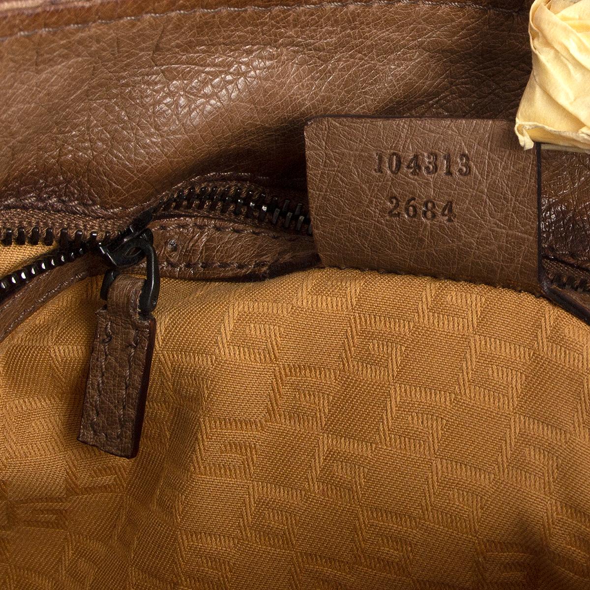 GUCCI - Grand sac porté épaule en cuir d'autruche marron en vente 1