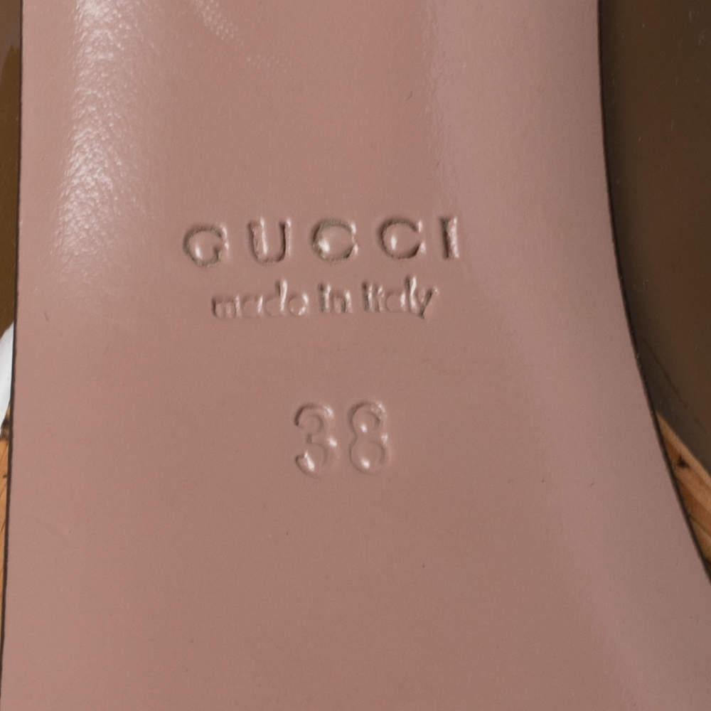 Women's Gucci Brown Patent Leather Peep-Toe Cork Platform Pumps Size 38 For Sale