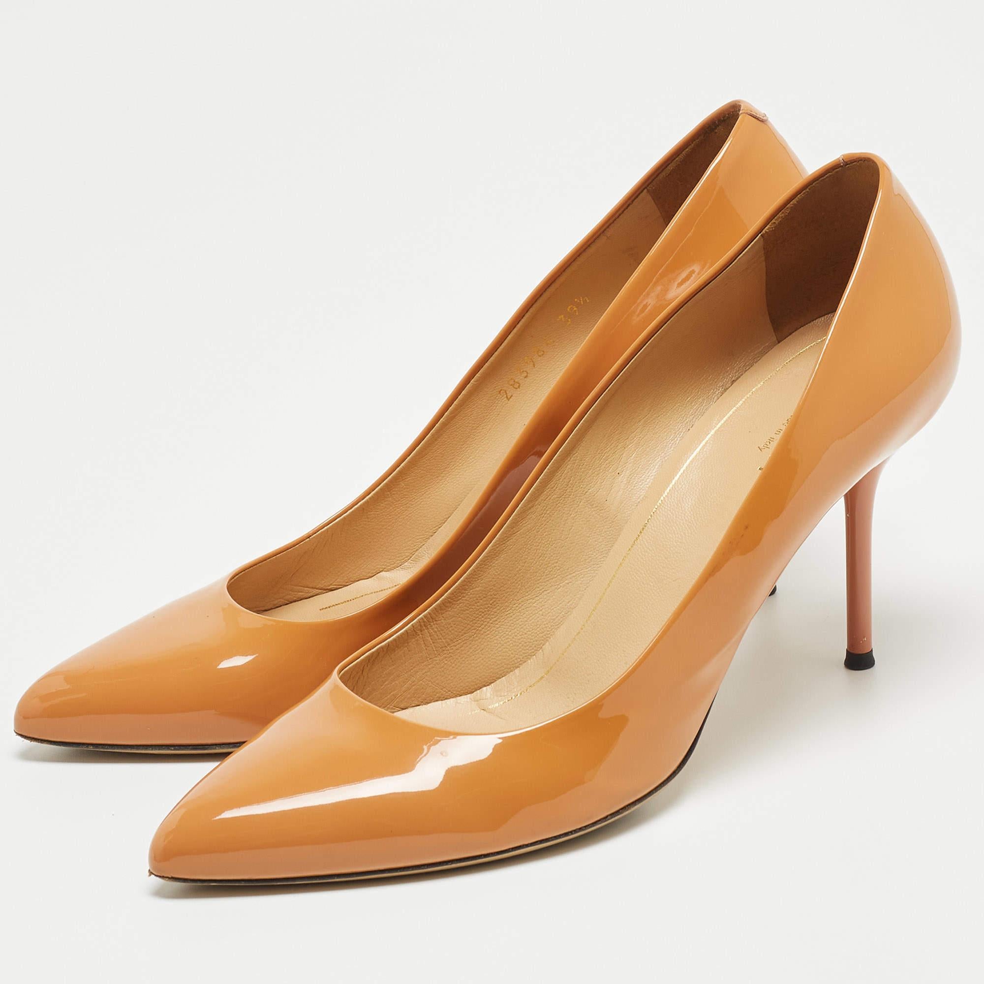 Gucci Brown Patent Leather Pointed Top Pumps Size 39.5 For Sale 3