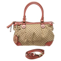 Gucci Brown Red Canvas 2 Way Shoulder Bag with canvas, gold-tone hardware