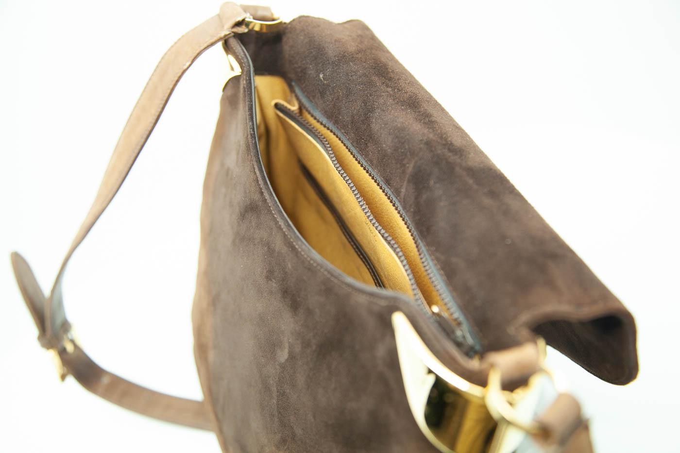 Braune Satteltasche von Gucci, 1970er-Jahre  im Zustand „Hervorragend“ im Angebot in Kingston, NY