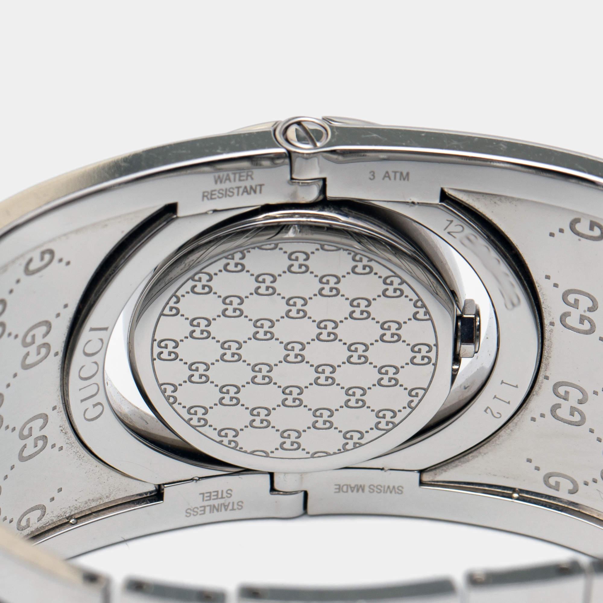 Gucci Brown Stainless Steel Leather Twirl YA112433 Women's Wristwatch 33 mm In Good Condition In Dubai, Al Qouz 2