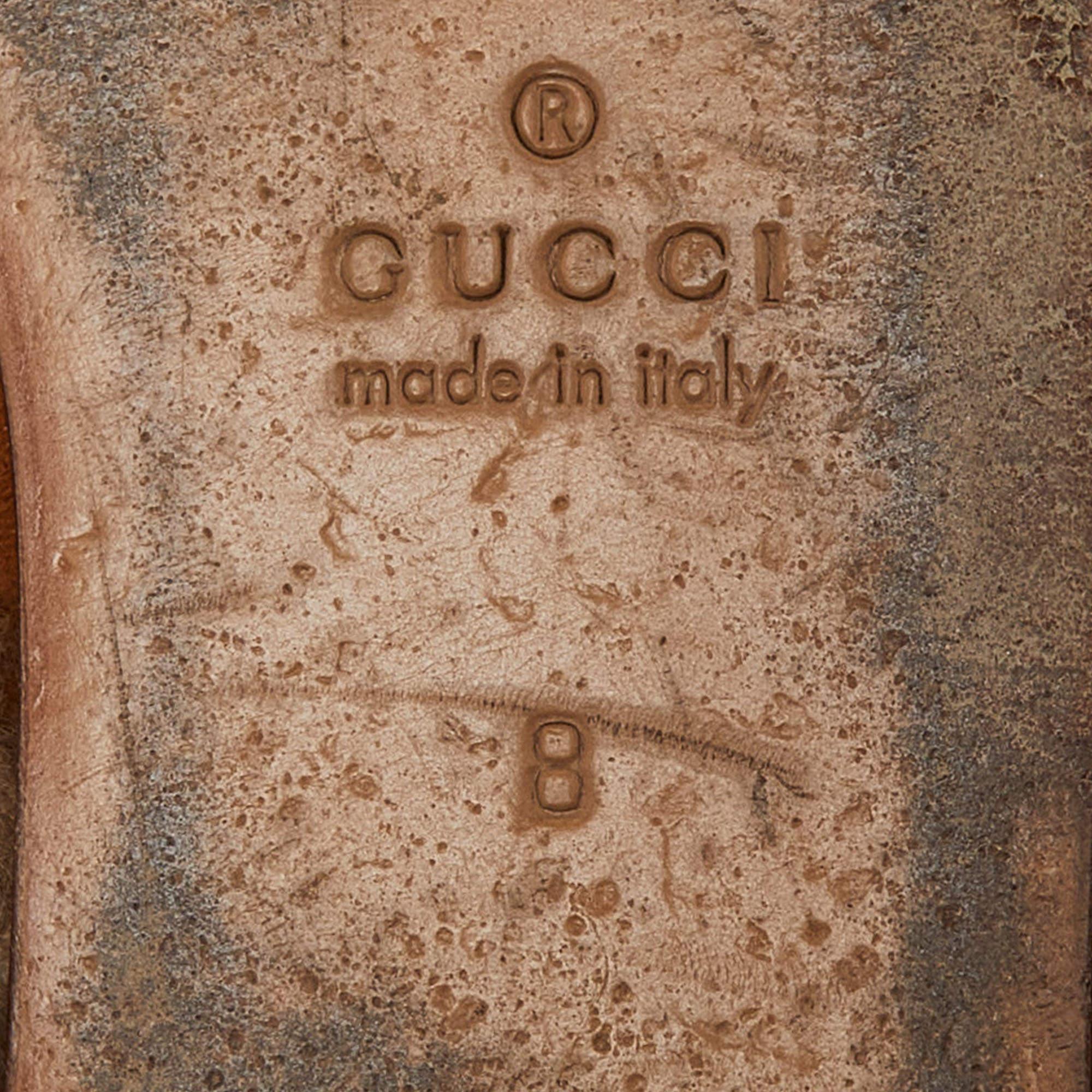 Gucci Mules piatte foderate di pelliccia e camoscio marrone taglia 42 in vendita 1