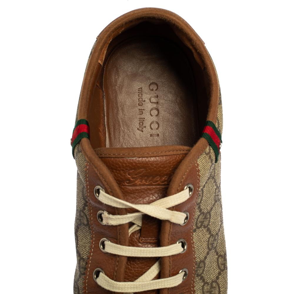 Gucci Brown Suede And GG Canvas Low Top Sneakers Size 45 In Fair Condition For Sale In Dubai, Al Qouz 2