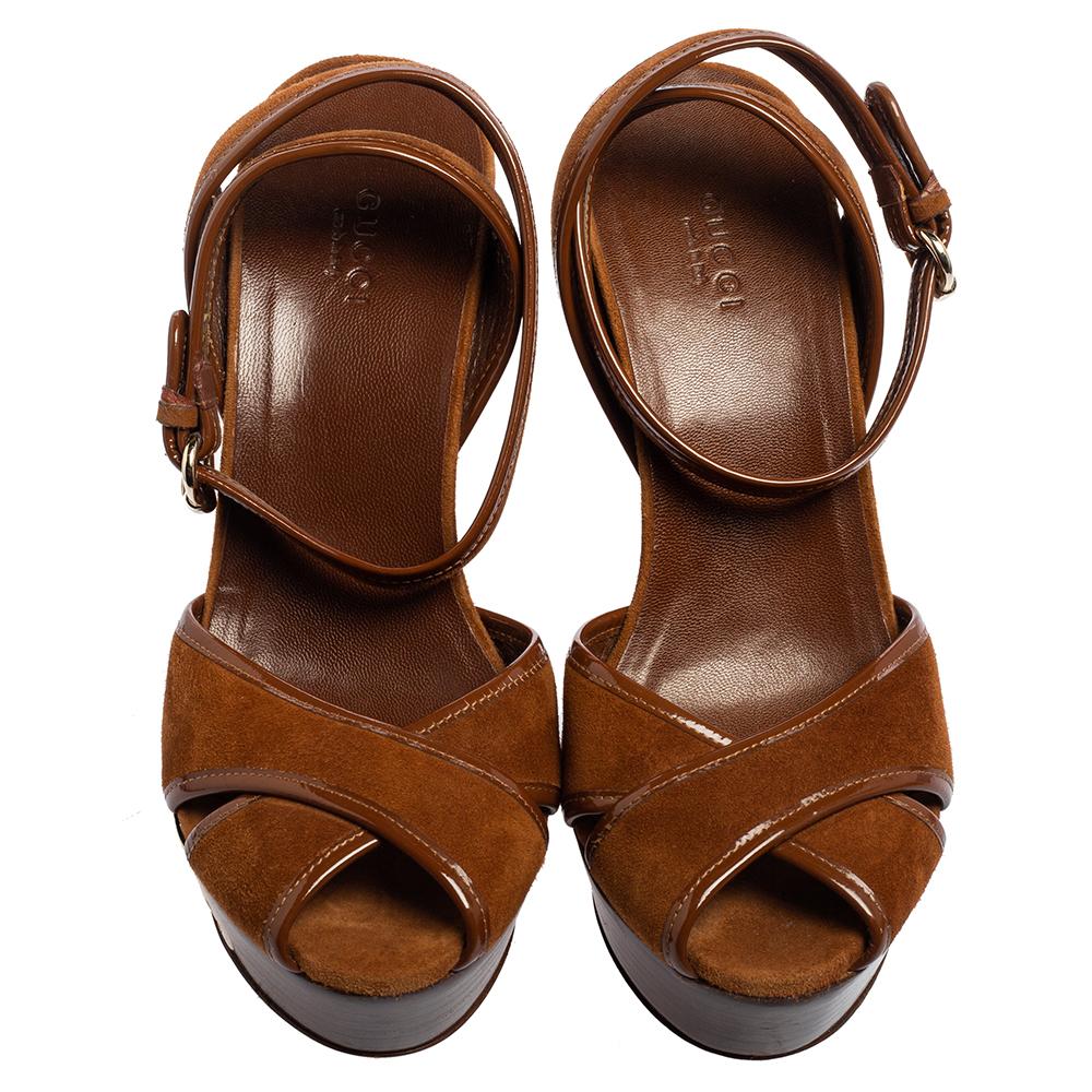 A chic flair and a sophisticated appeal characterize these stunning Gucci sandals. Crafted using quality materials, they will add an opulent charm to your look and complement many looks that you would want to create.

Includes: Original Dustbag
