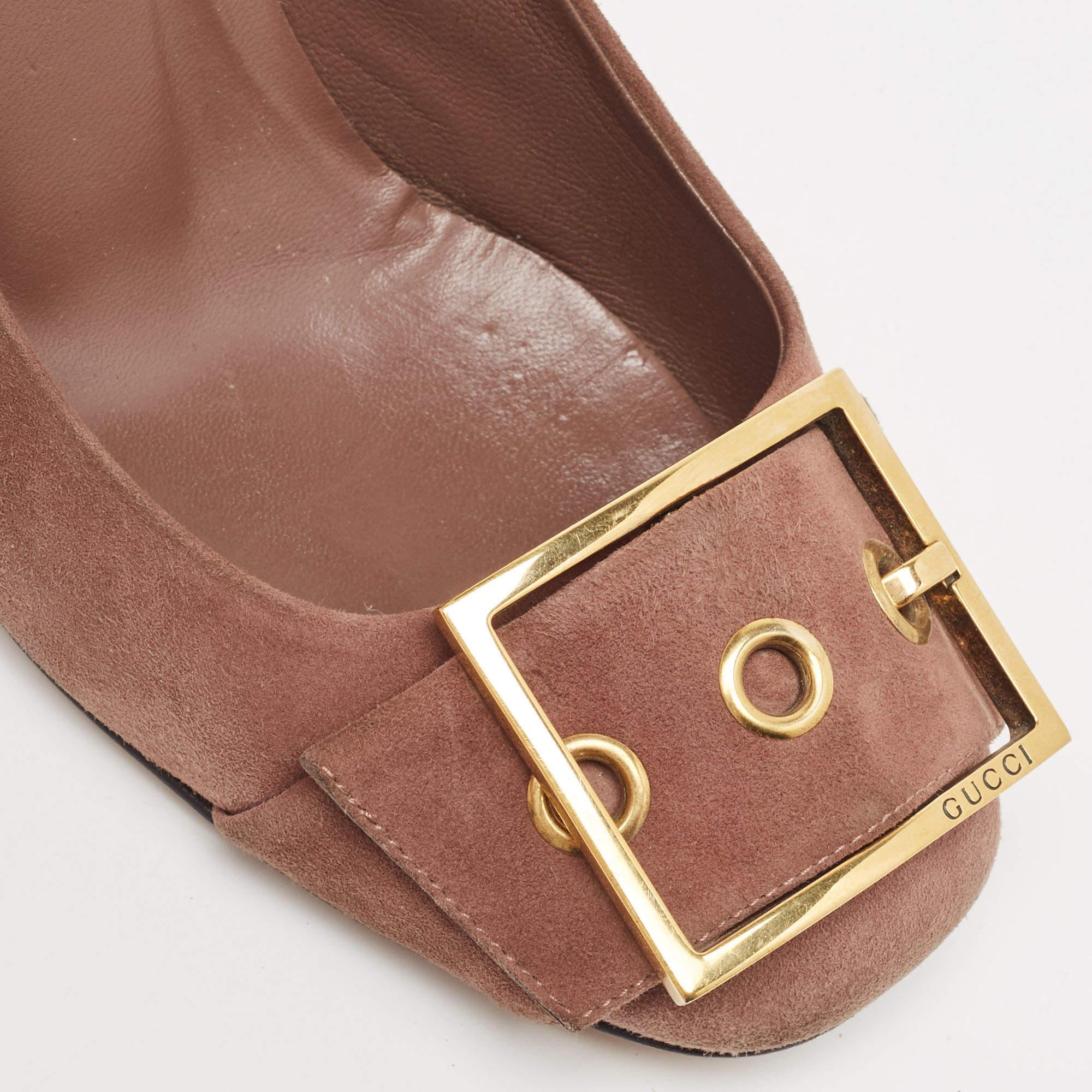 Gucci Pumps con tacco a blocco in pelle scamosciata marrone con dettaglio fibbia taglia 39 2