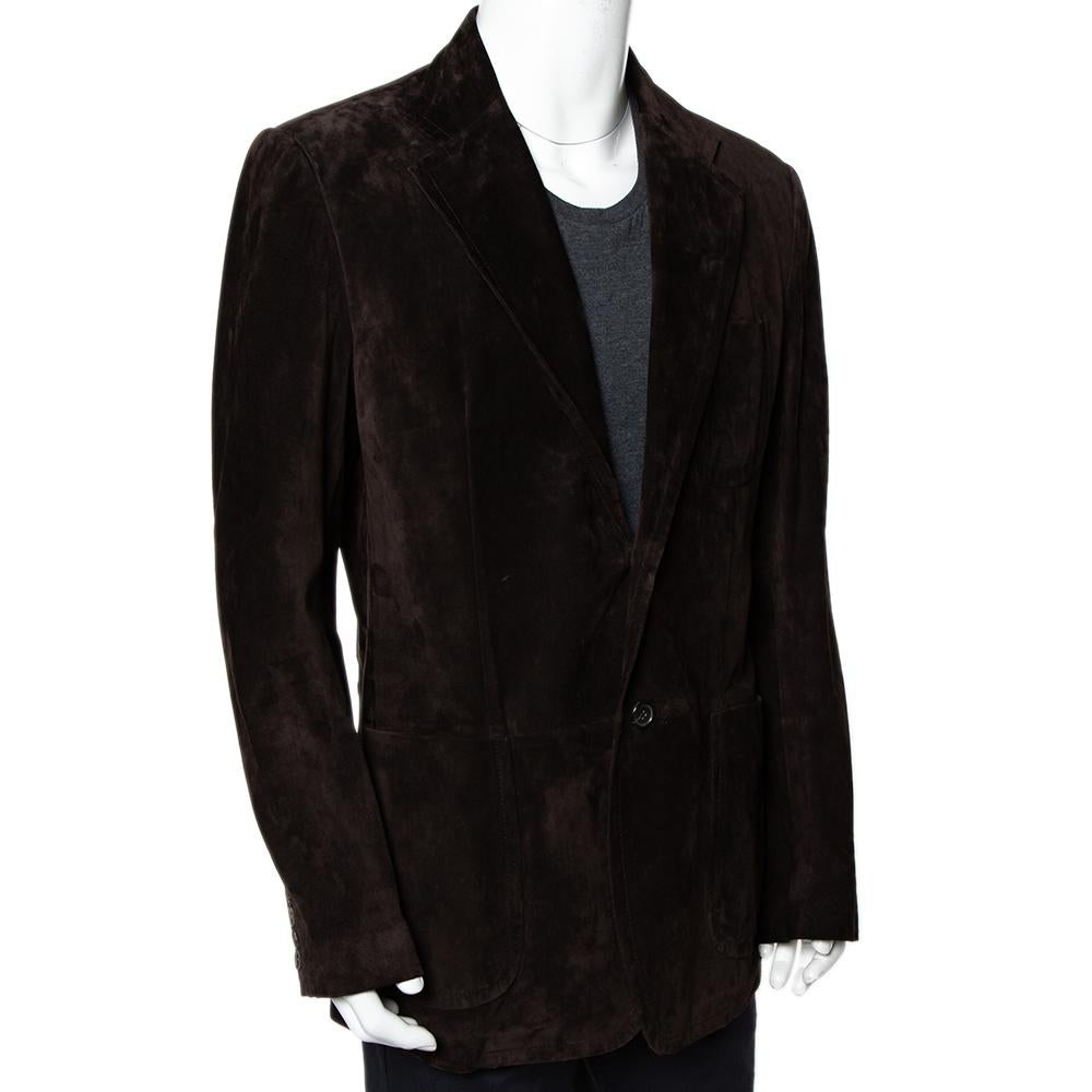 Stylish and fashion-forward is what this Gucci jacket will make you feel. Designed for the modern man, this suede jacket guarantees comfort. Coming in a brown shade, this jacket comes with a buttoned closure at the front.

