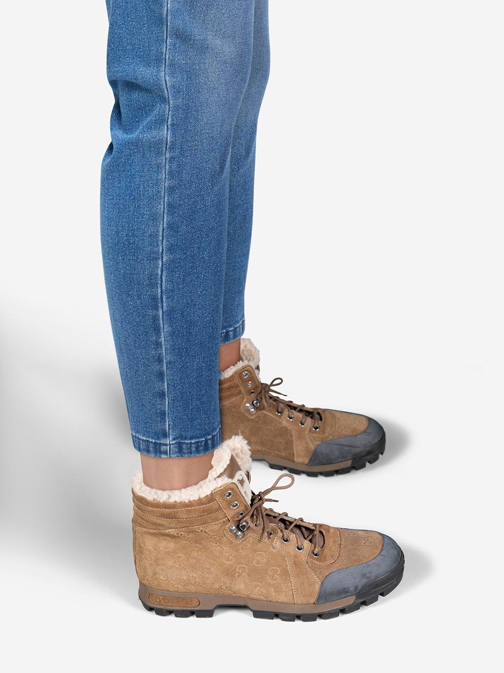 CONDITION is Very good. Minimal wear to the boots is evident. Abrasion on the left side of the left shoe, left side of the right shoe and on both counters. Marks on the left side of the right shoe on this used Gucci designer resale item.
 
 Details
