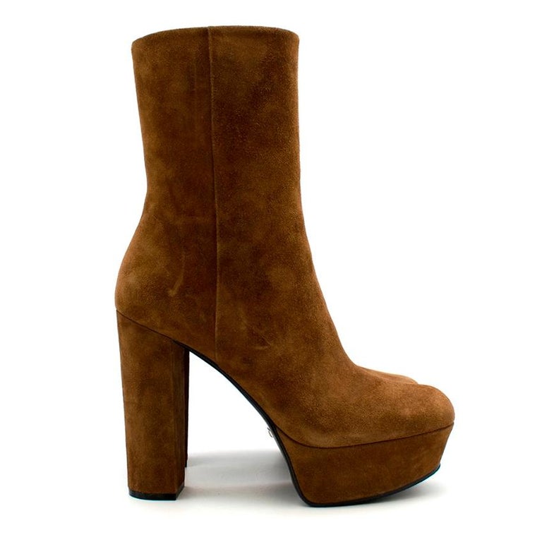 Gucci Brown Suede Platform Heeled Boots - Size EU 39 at 1stDibs