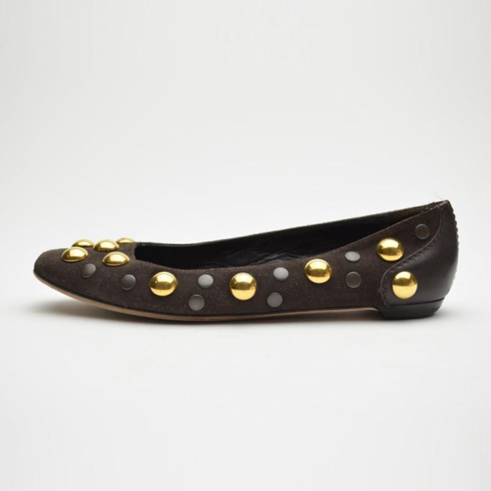 Gucci Brown Suede Studded 'Babouska' Flats Size 37.5 In Good Condition In Dubai, Al Qouz 2