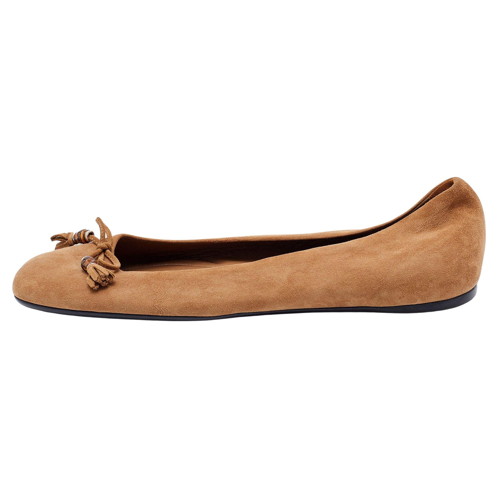 Gucci Brown Suede Tassel Ballet Flats Size 40.5 For Sale