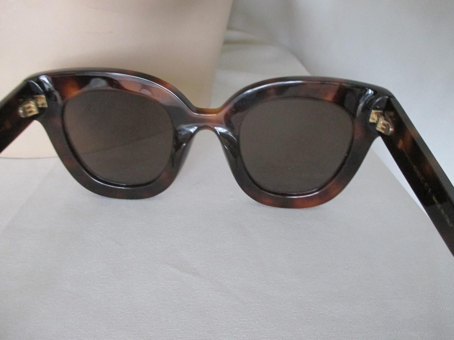 Gucci Brown Tortoise Cat Eye Sunglasses Crystal Stars  3