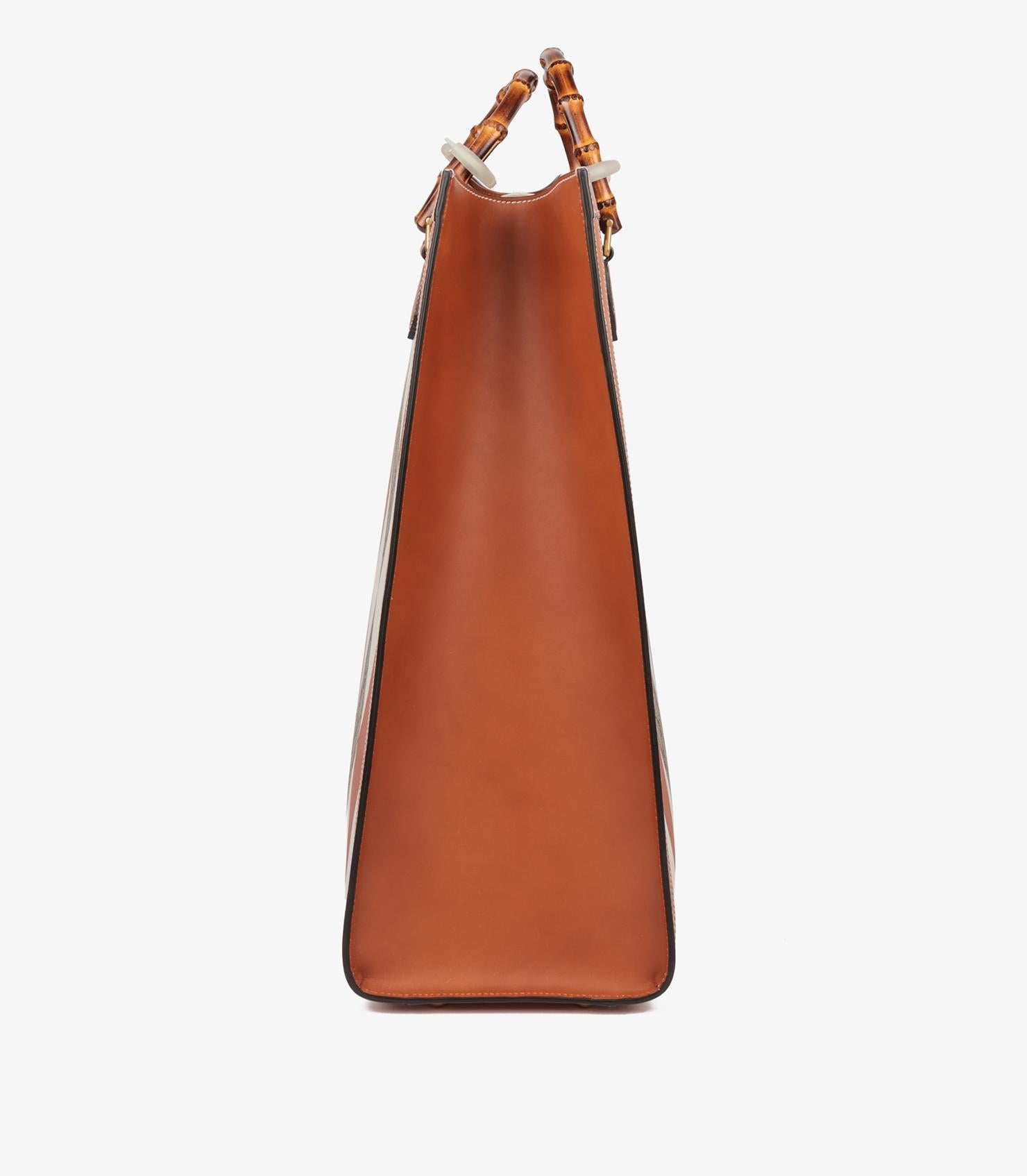 Femenino o masculino Gucci Brown, White & GG Supreme Coated Canvas Patchwork Maxi Diana en venta