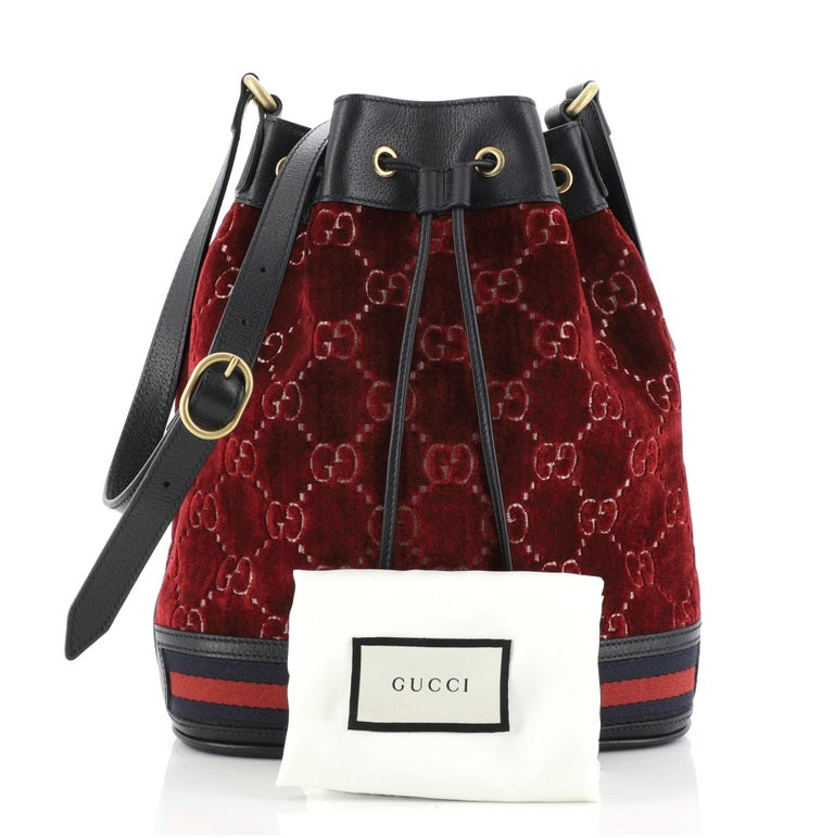 Gucci Bucket Bag GG Velvet Medium at 1stDibs | gg velvet bucket bag