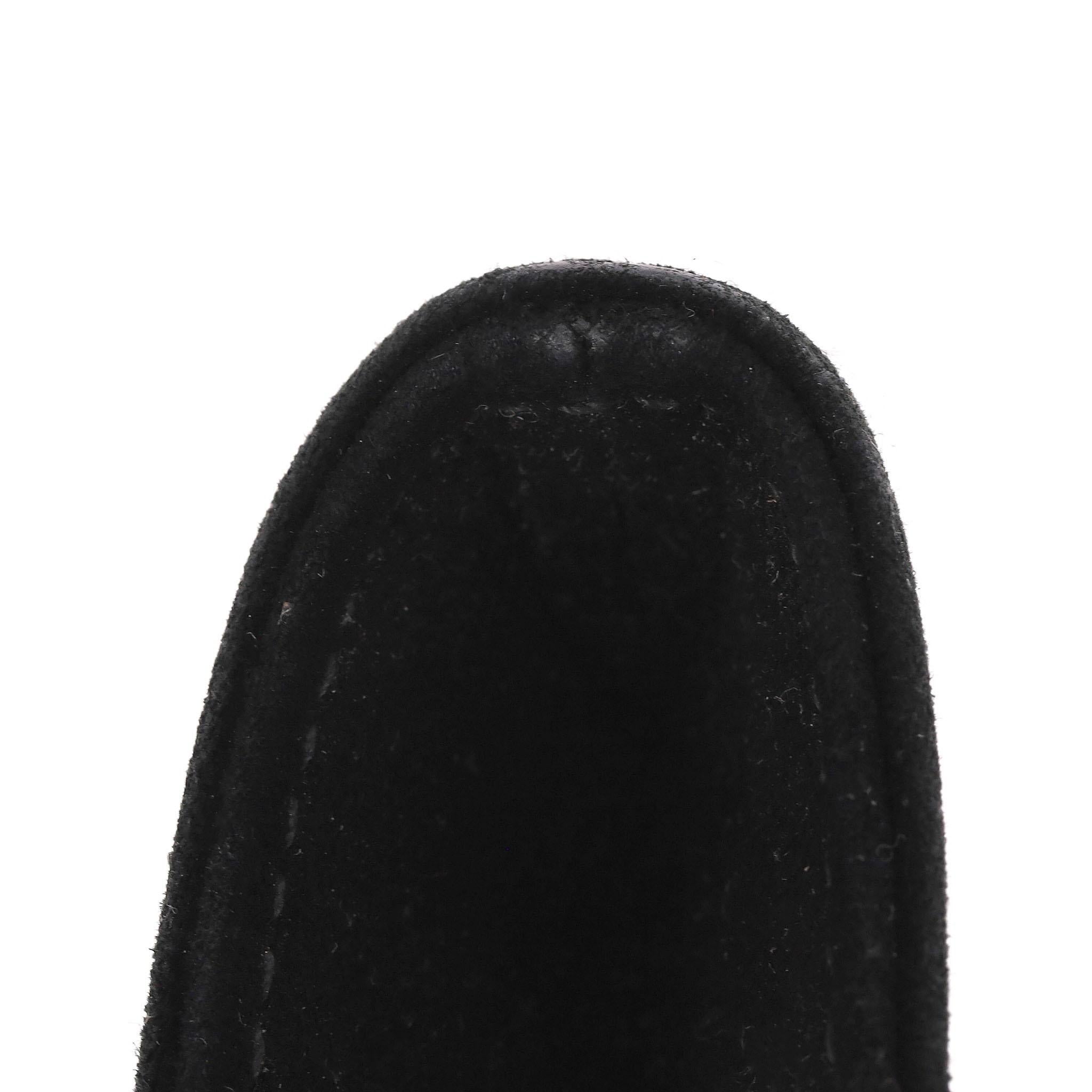 Pochette en daim avec boucle de Gucci en vente 7