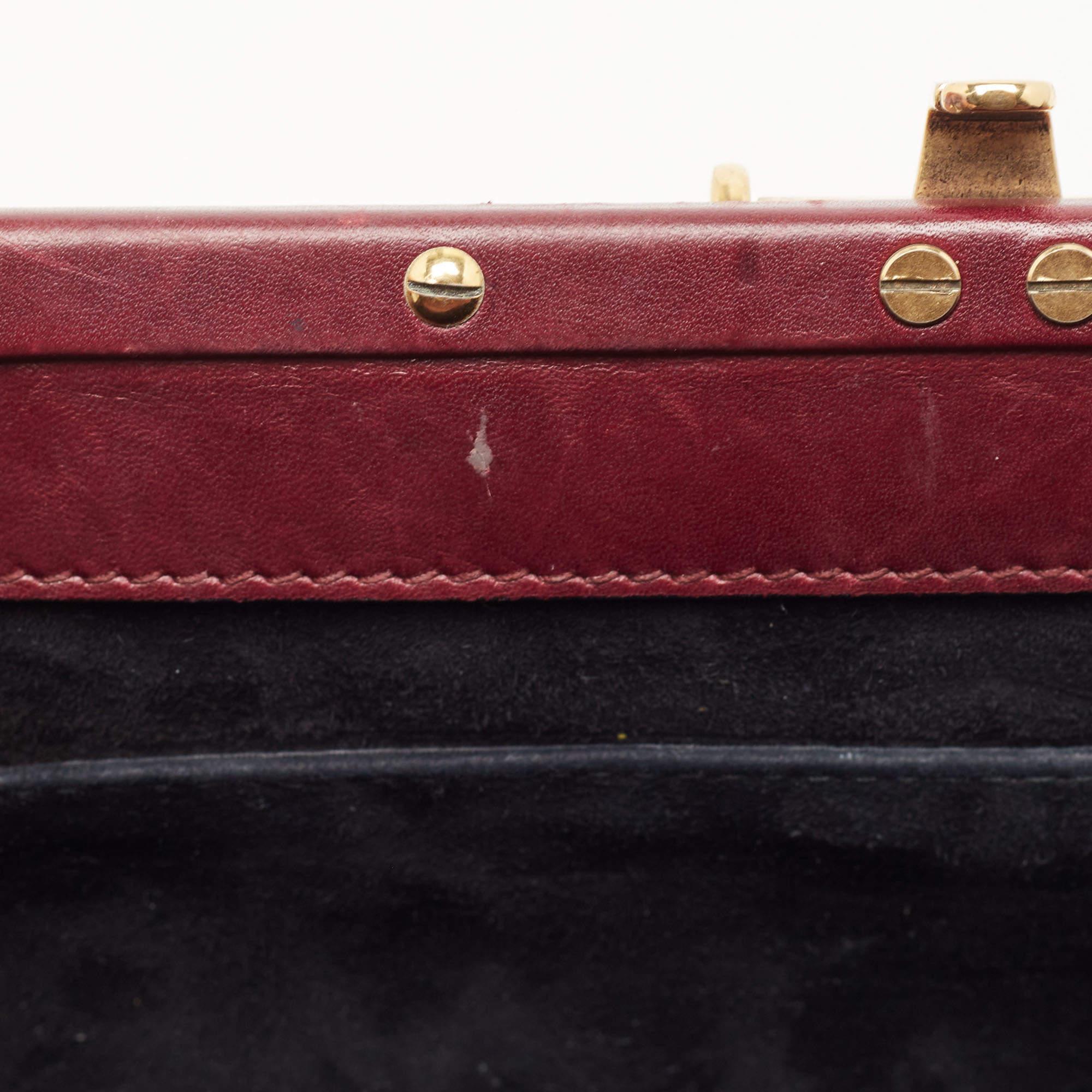 Burgunderfarbene Gucci Lady Stirrup Top Handle Bag aus Leder und Wildleder im Angebot 14