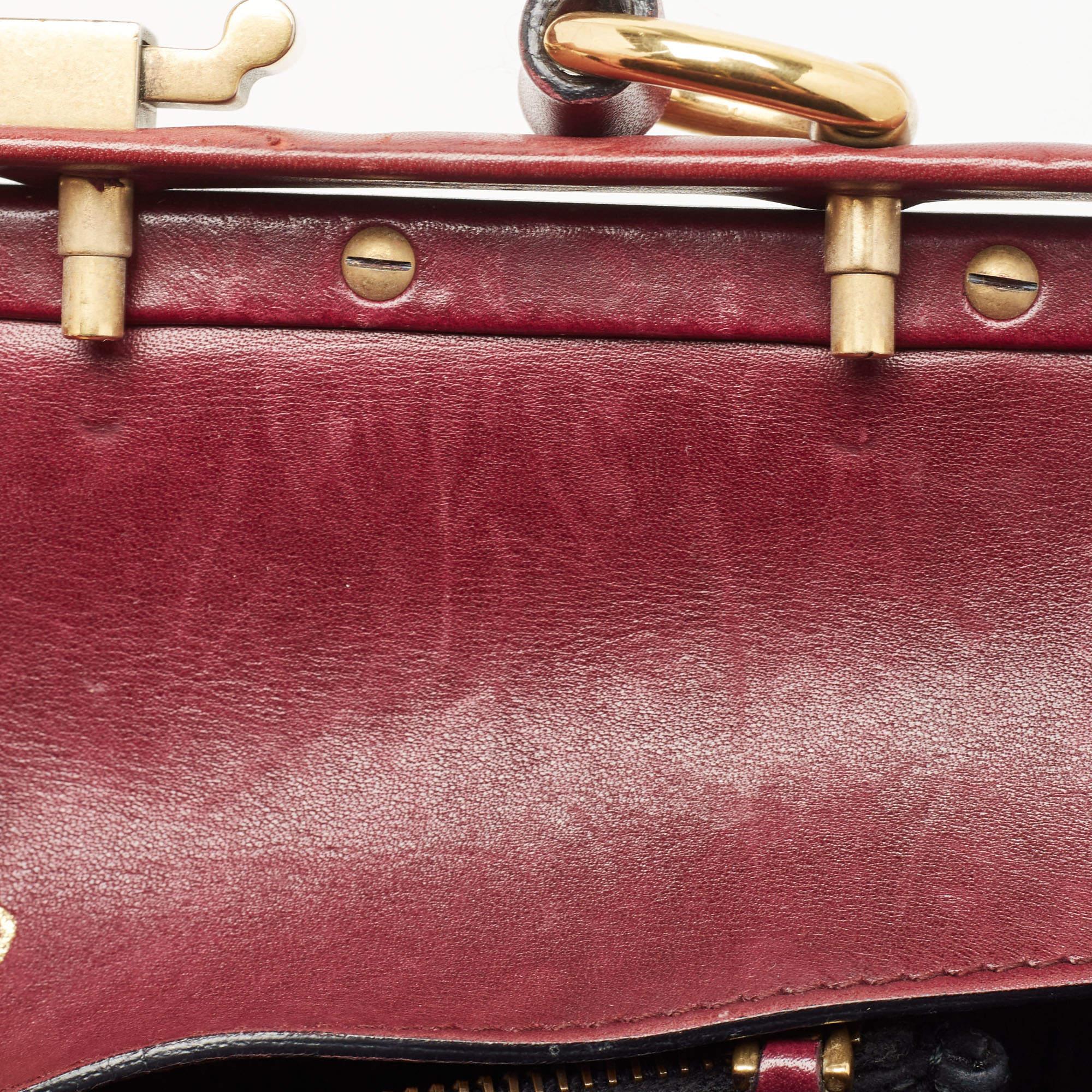 Burgunderfarbene Gucci Lady Stirrup Top Handle Bag aus Leder und Wildleder im Angebot 5