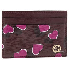 Gucci Burgundy Leder Heartbeat Print Kartenetui