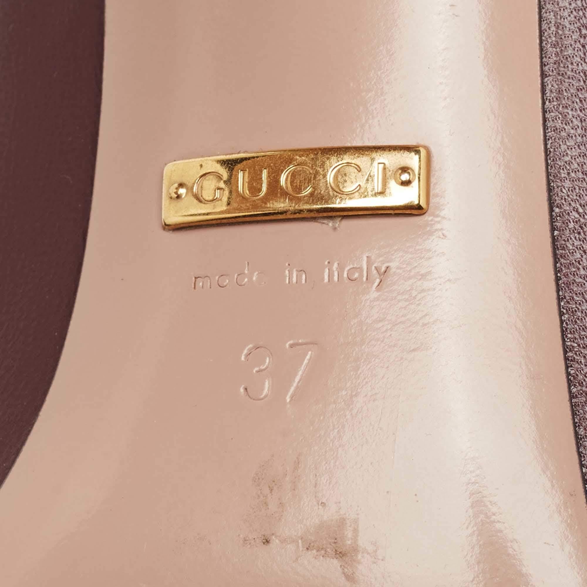 Gucci Bombas Jolene Horsebit Piel Borgoña Talla 37 en venta 3