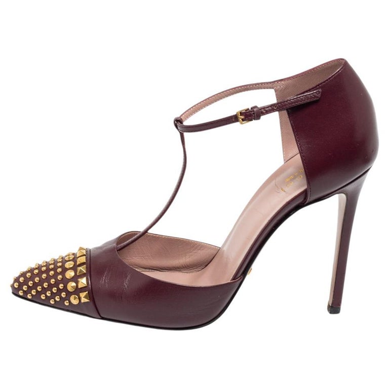 Gucci Burgundy Leather Studded Cap-Toe T-Strap Pumps Size 39 For Sale at  1stDibs | cugci
