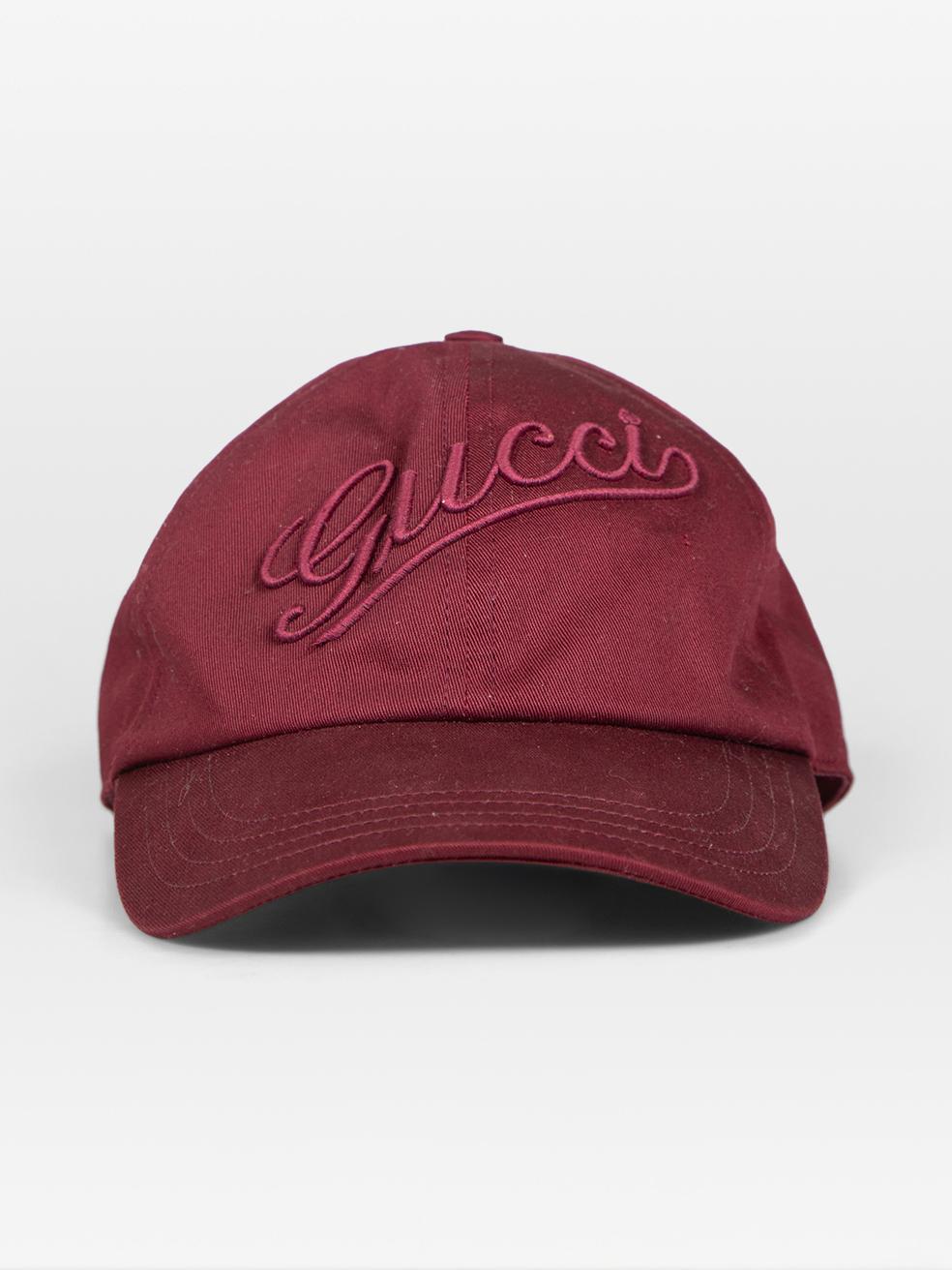 CONDITION is Very good. Minimal wear to the hat is evident. One side of the composition label is hanging loose. Discolouration around the inside rim and both sides of the brim. Pluck to the weave on the front of his used Gucci designer resale item.