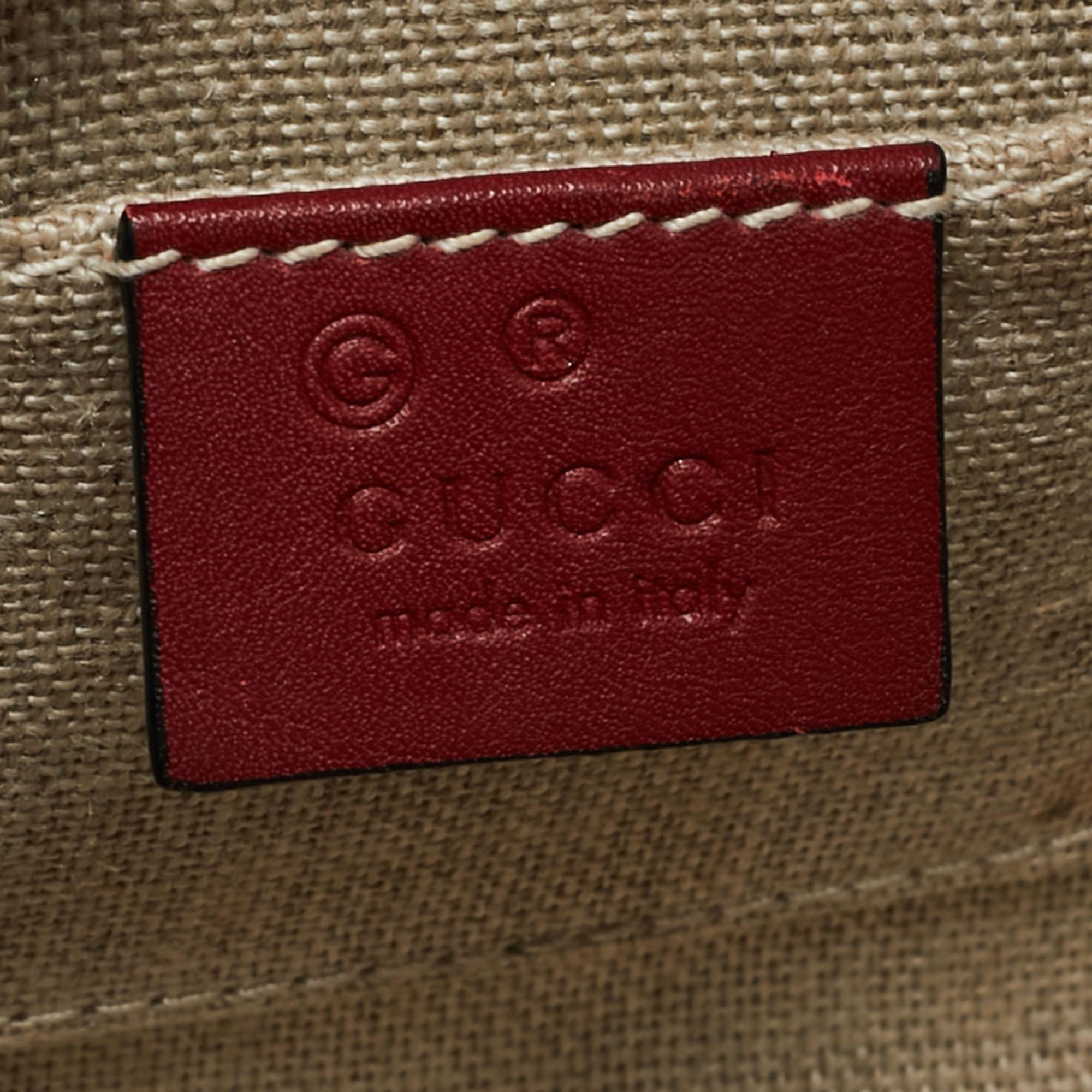 Gucci Burgundy Microguccissima Leather Mini Emily Chain Shoulder Bag In Good Condition In Dubai, Al Qouz 2