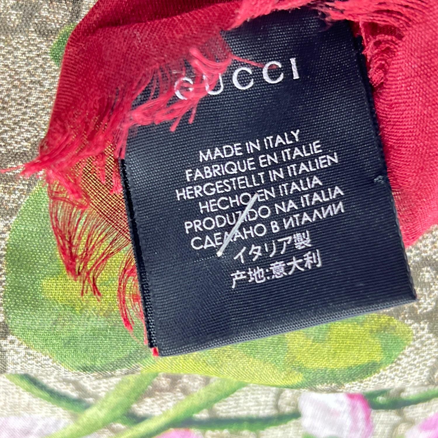 Gucci Burgunderfarbener quadratischer Schal aus Modal und Seide mit Blumendruck 140 (Braun)