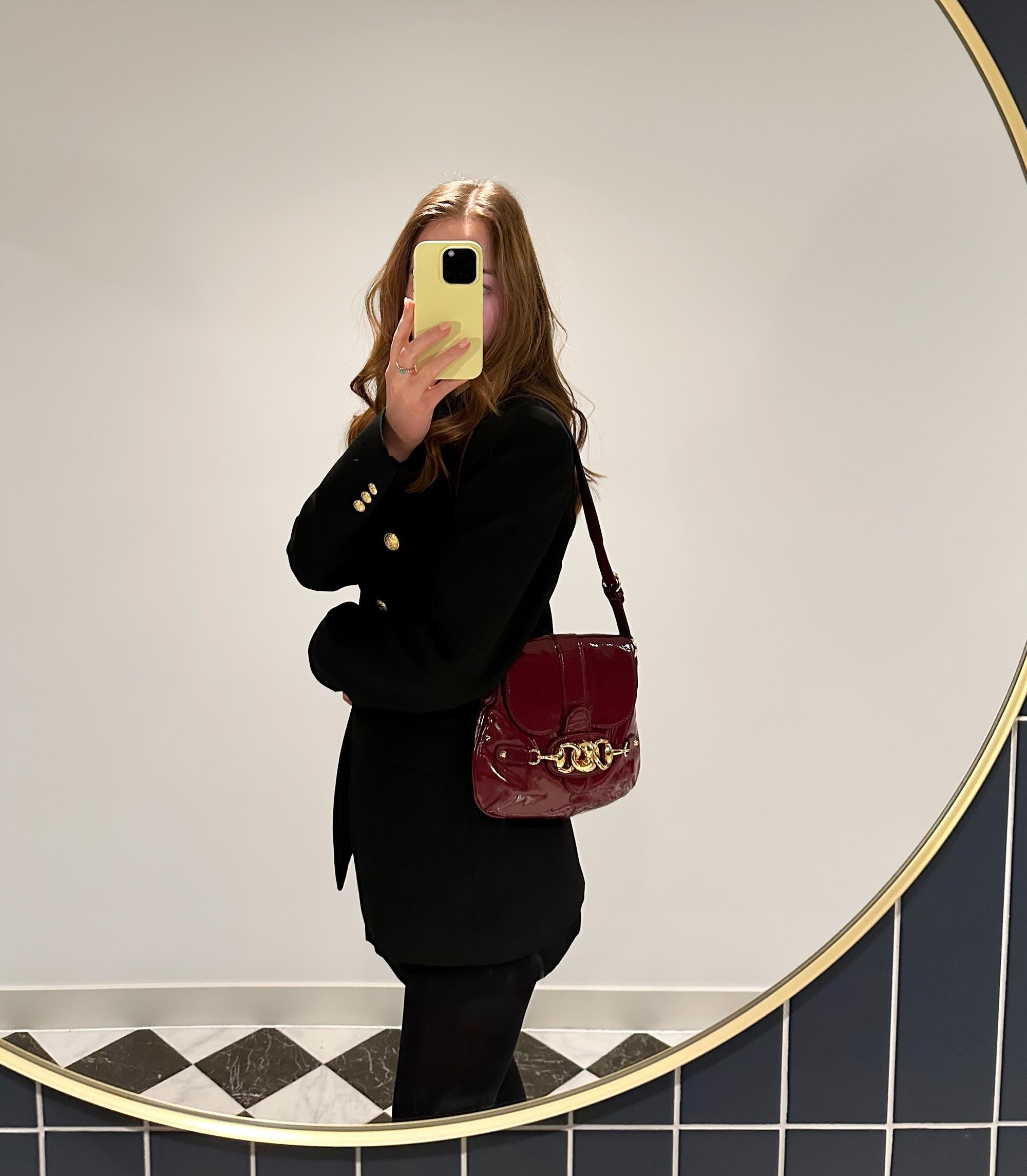 Gucci Burgundy Patent Leather Ancora Wave Flap Bag

Product Details
Xupes Ref: HB5792
Brand: Gucci
Model: Ancora Wave Flap Bag
Type: Shoulder
Serial Number: 159301 213317
Accompanied By: Gucci Dust Bag
Colour: Burgundy
Hardware: Gold 
Material(s):