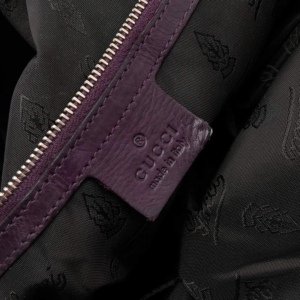 Gucci Große Hysteria-Tasche aus burgunderfarbenem Lackleder im Angebot 6