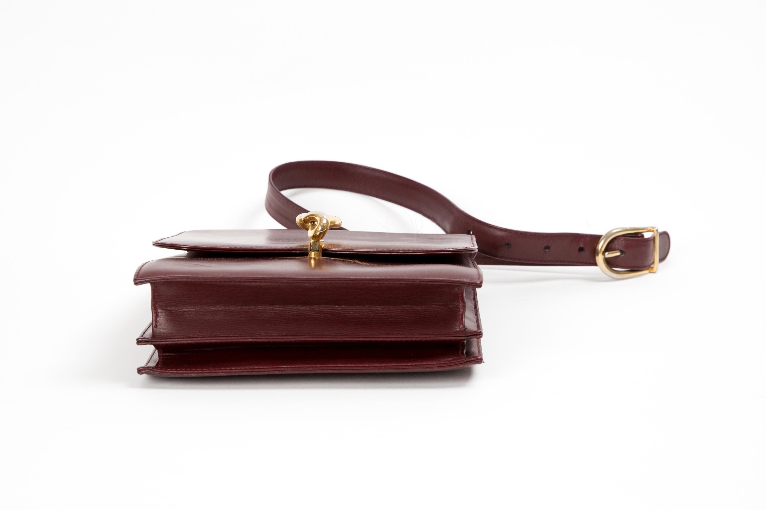Women's or Men's Gucci Burgundy Shoulder Calf Leather bag For Sale