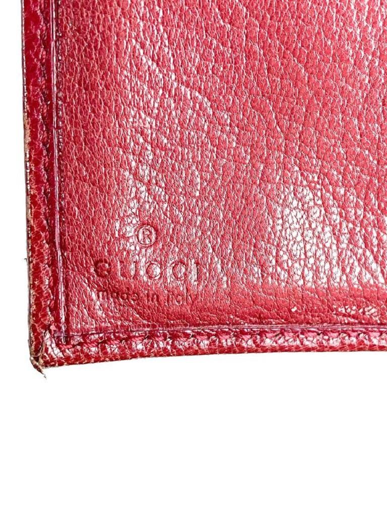 Gucci Burgundy Soho Nieten Gg Kompaktes Leder 20g69 Brieftasche im Zustand „Gut“ im Angebot in Dix hills, NY