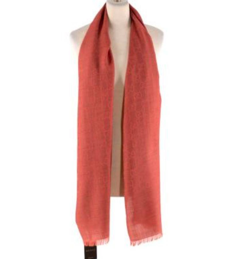 Gucci Burnt Orange Wool & Silk Monogram Scarf

- Wool and silk blend woven jacquard monogram large scarf in burnt orange
- GG monogram throughout 
- Hemmed edges and hand frayed ends 

Made in Italy
70% wool, 30% silk
Dry clean only 


PLEASE NOTE,