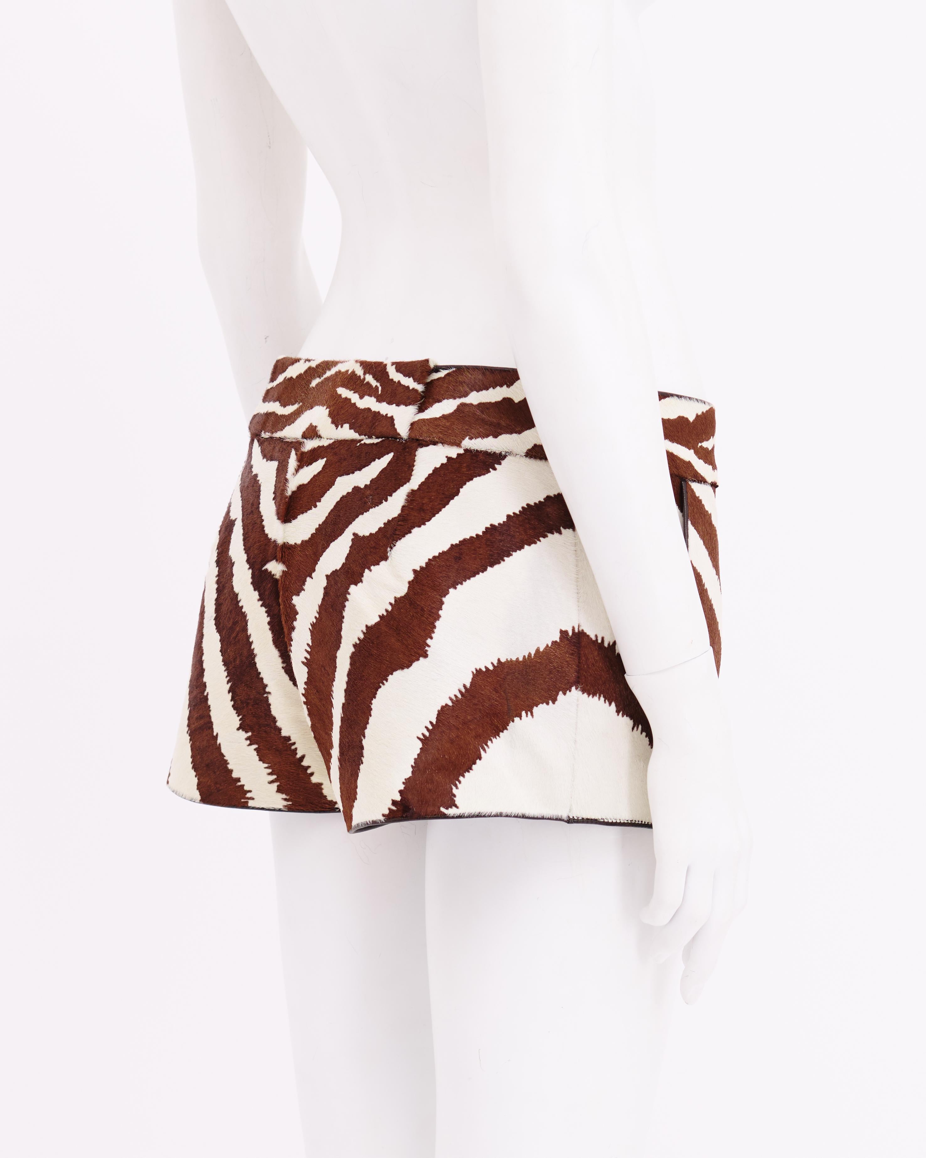 Gucci by Alessandra Facchinetti Pony Hair Brown Zebra Print Short In Excellent Condition For Sale In Milano, IT