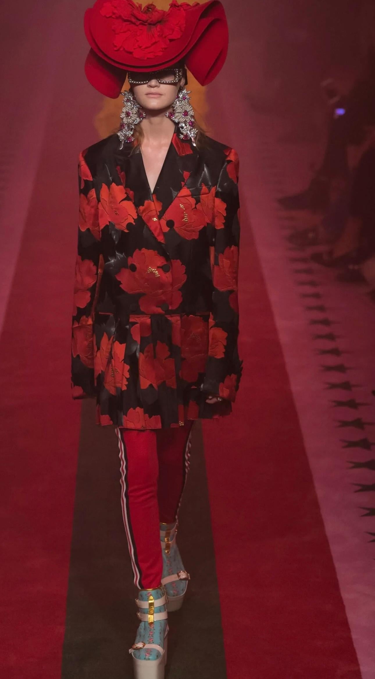 Women's or Men's Gucci by Alessandro Michele S/S 2017 runway jacket For Sale