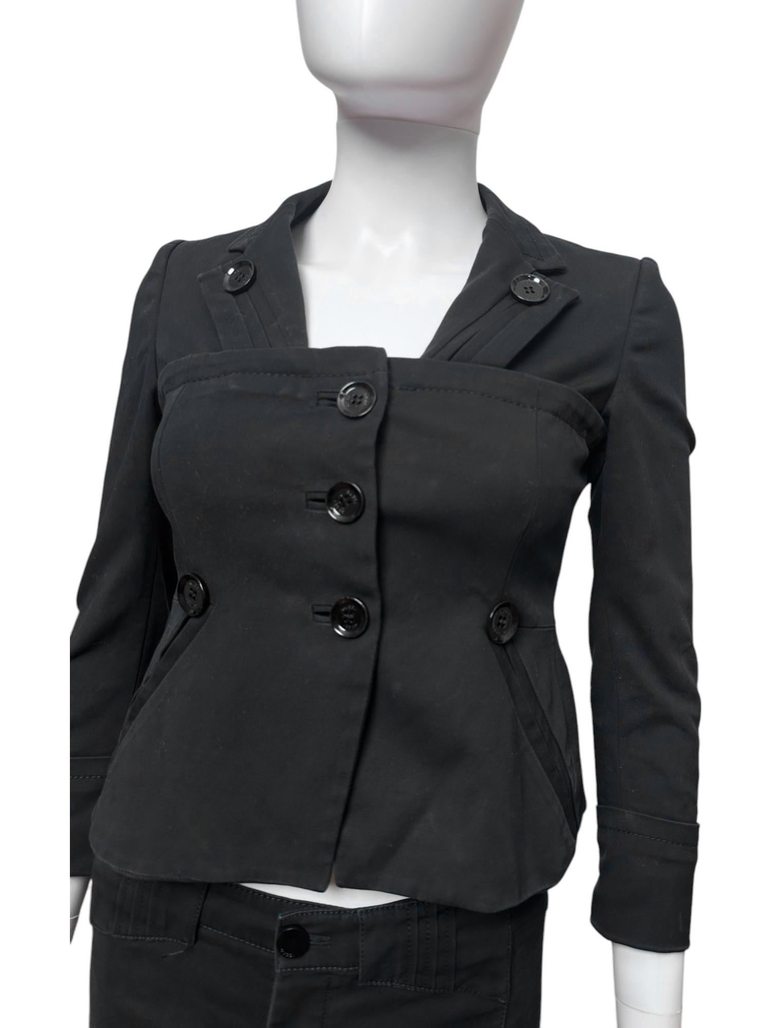 Gucci by Frida Giannini F/W 2007 Layered Multi Button Black Suit en venta 1