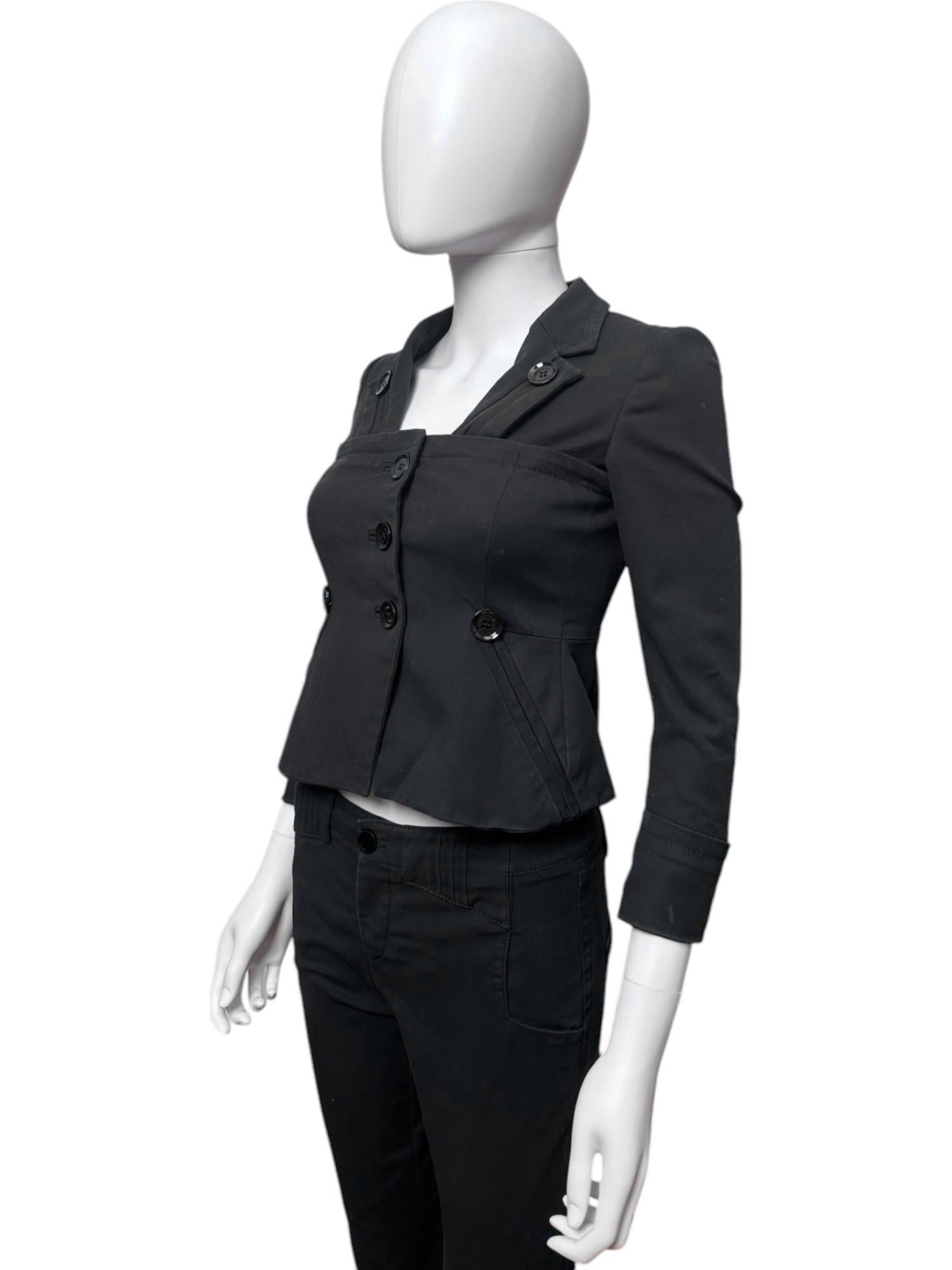 Gucci by Frida Giannini F/W 2007 Layered Multi Button Black Suit en venta 2