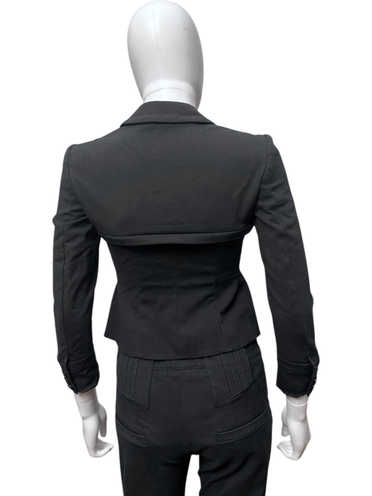Gucci by Frida Giannini F/W 2007 Layered Multi Button Black Suit en venta 3