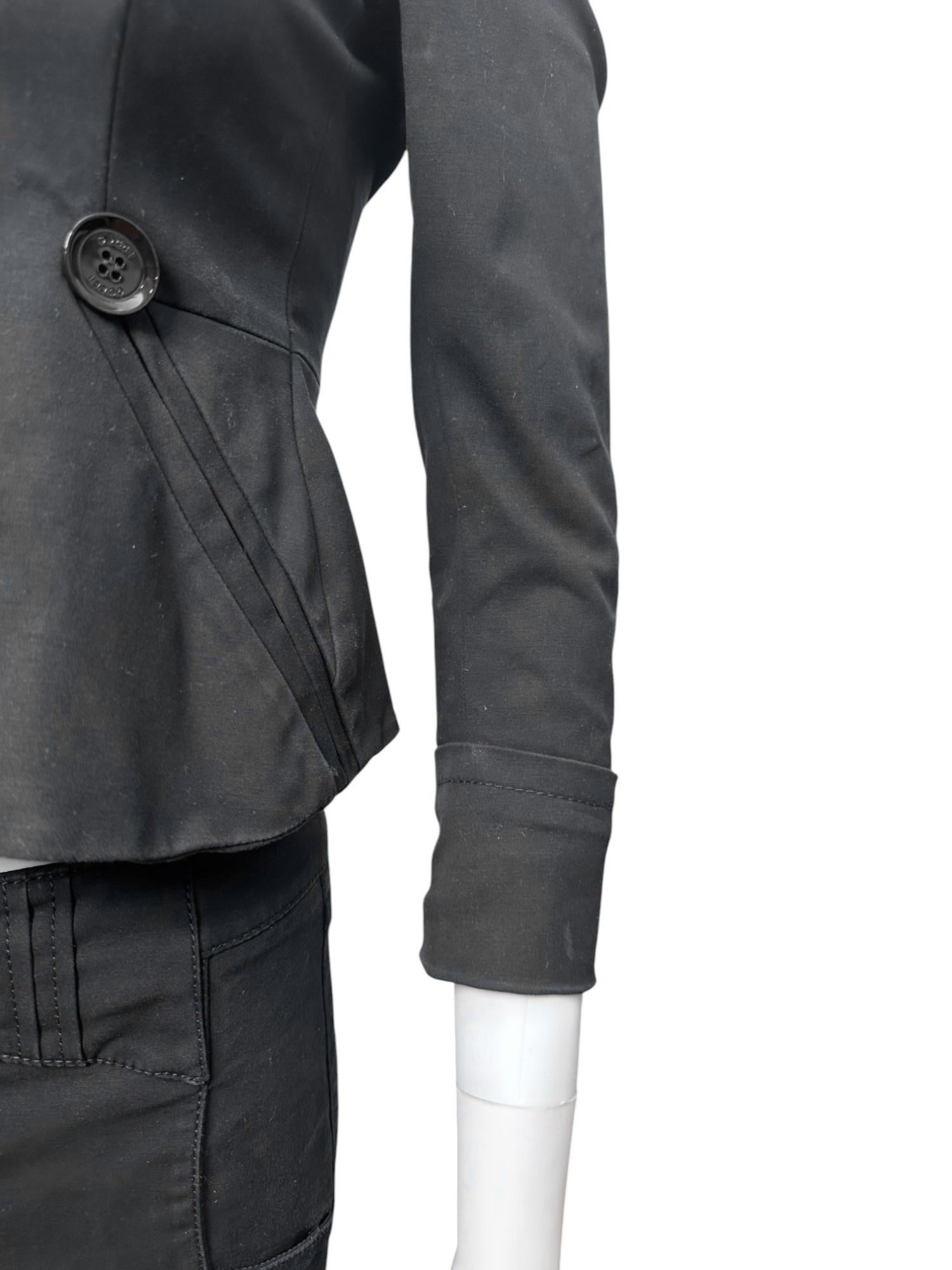 Gucci by Frida Giannini F/W 2007 Layered Multi Button Black Suit en venta 5