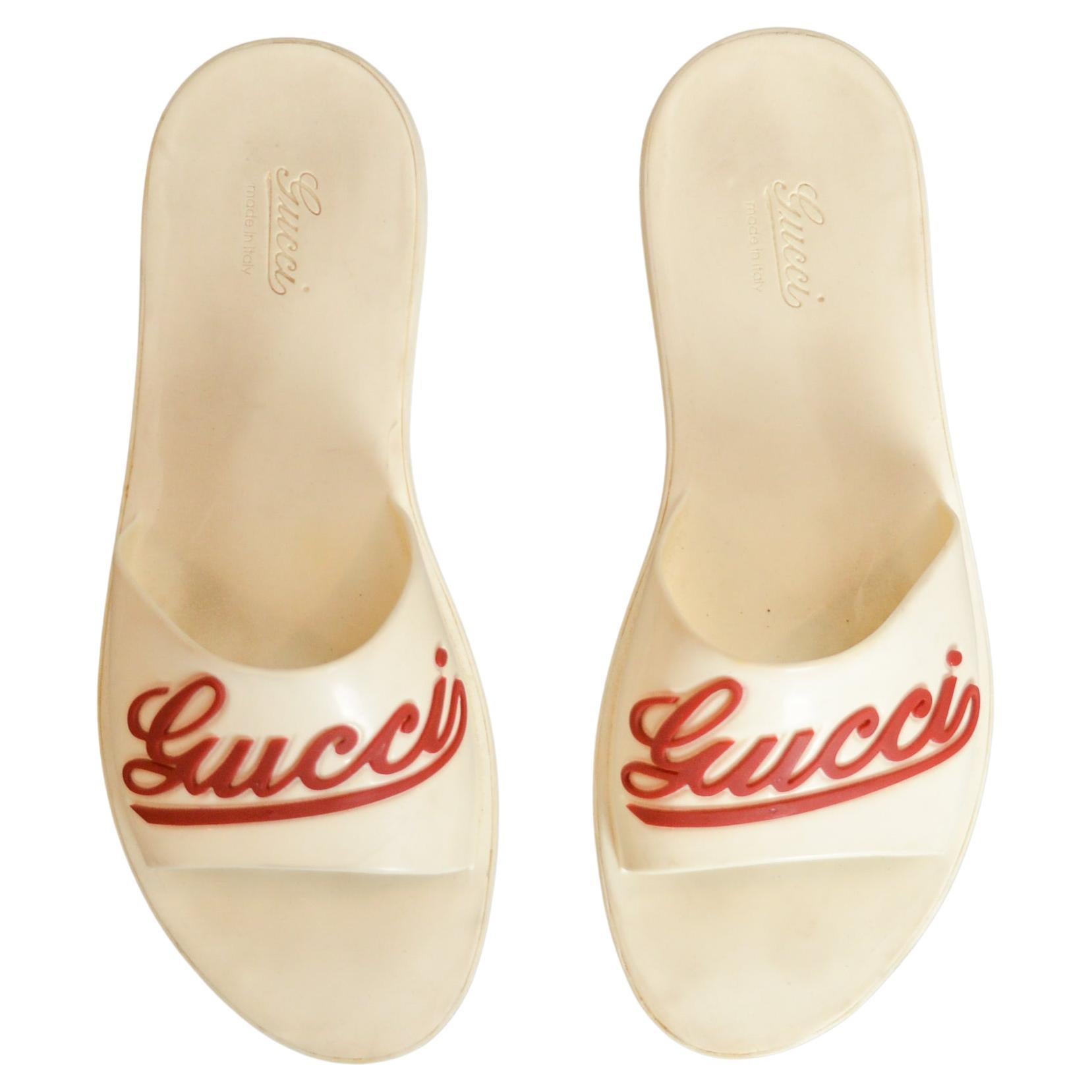 GUCCI by Frida Giannini S/S 2007 Blanco Borgoña Sandalias de playa - Chanclas en venta