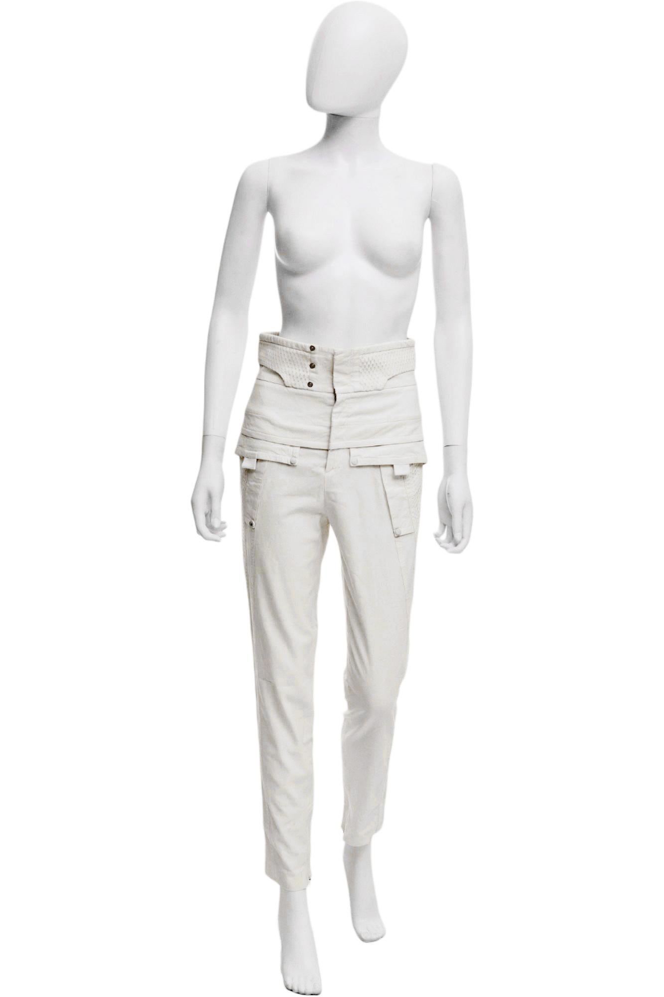 De las mujeres Gucci by Frida Giannini S/S 2009 Pantalón Táctico Alto Blanco en venta