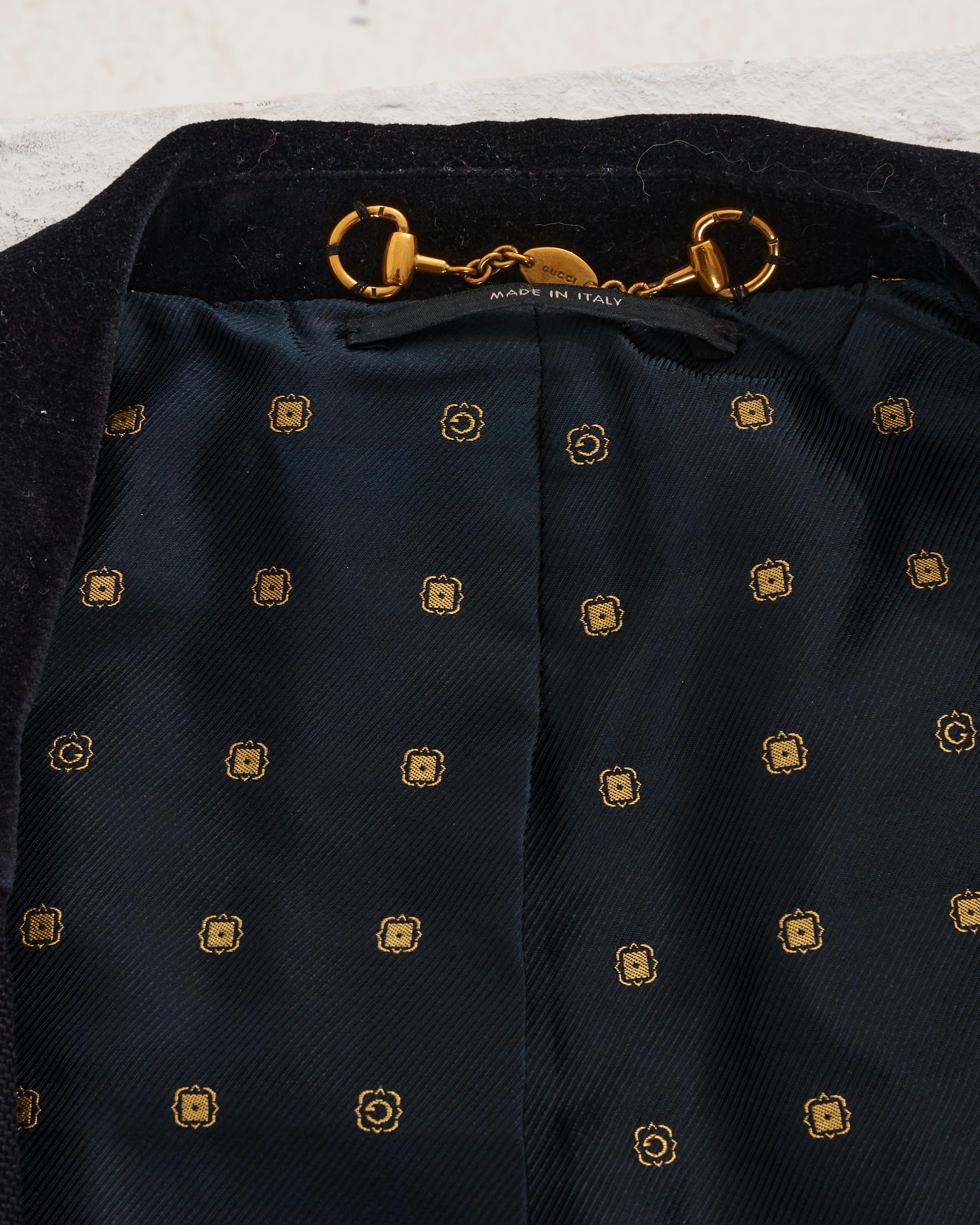 Gucci by Frida Giannini	F/W 2008 Black fitted jacket with gold buttons closure in vendita 4